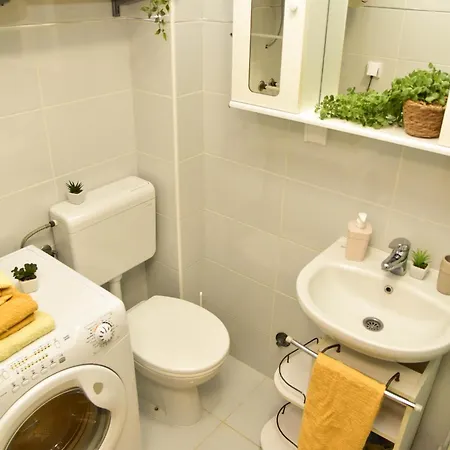 Apartament U2