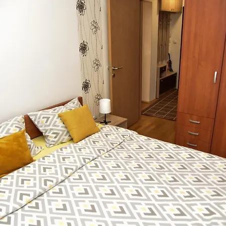 Apartament U2