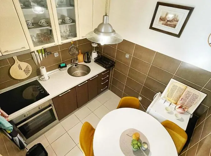 U2 Lägenhet Veliko Gradište